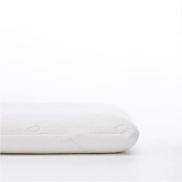 Side-on-view of Kids Memory Foam Pillow. 