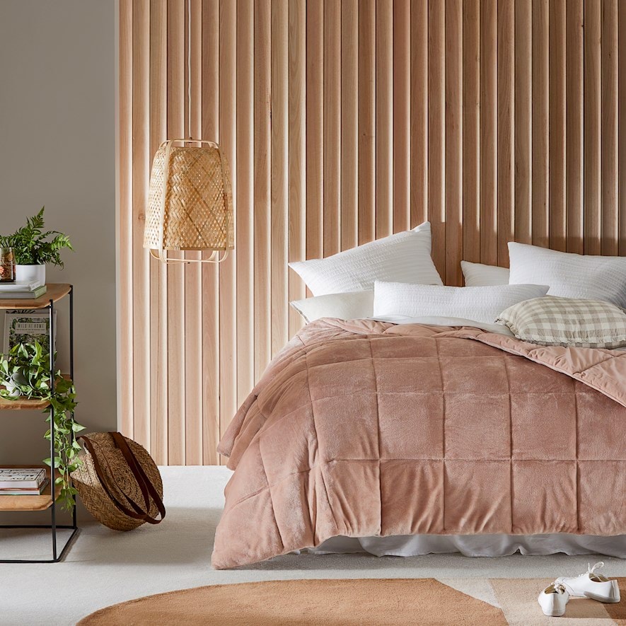 Plush Dusty Pink Quilted Blanket Adairs