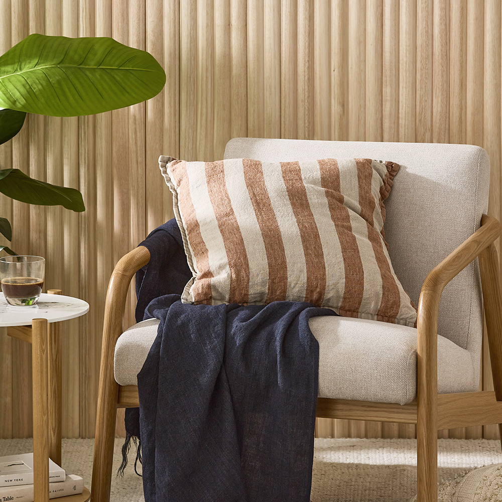 Vintage deals linen cushions
