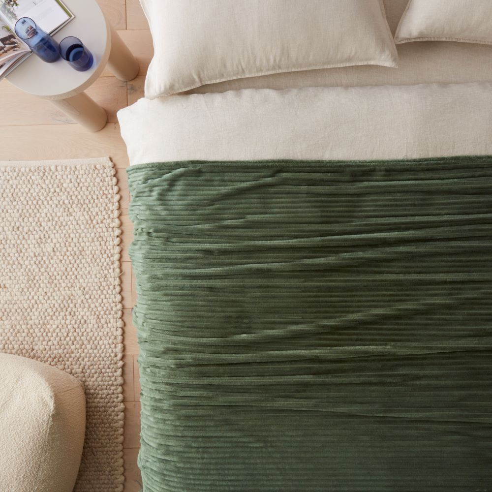 Evan Green Ribbed Blanket Adairs