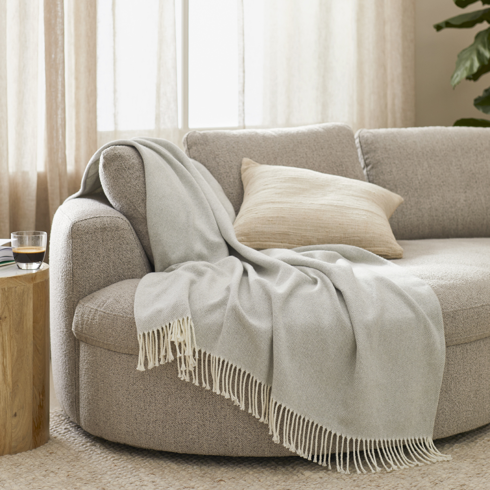 European Collection Espolio Grey Throw Adairs