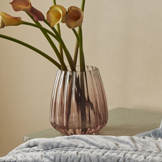 Lotus Gradient Pink Short Vase