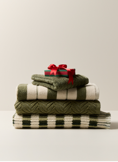 Xmas25_Hub_GiftTiles - 1 Him_DT.jpg