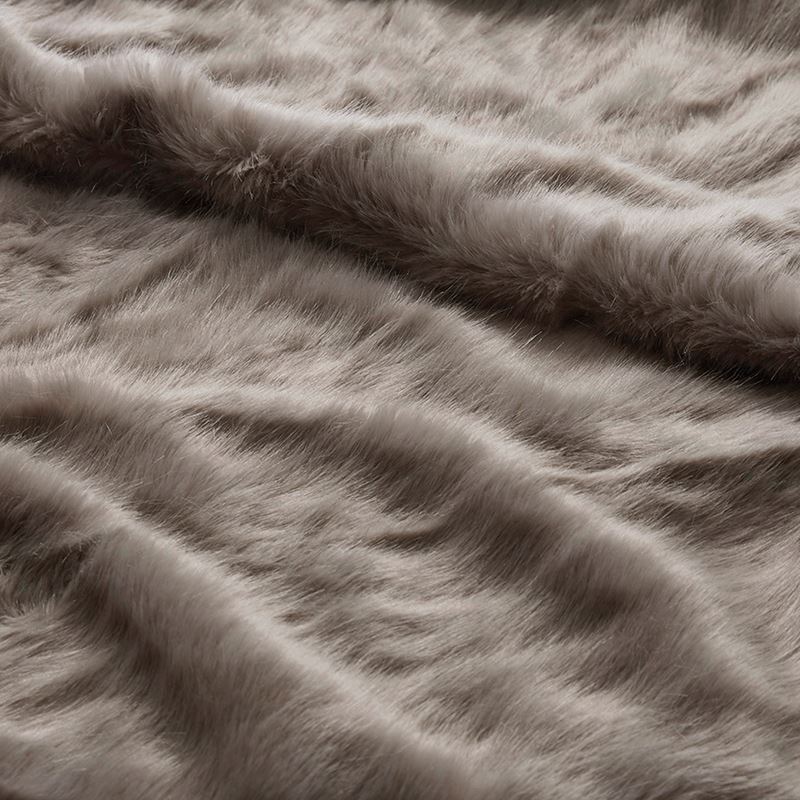 Himalayan Luxury Fur Blanket Zinc