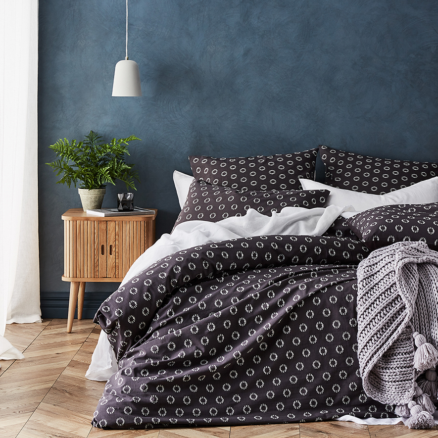 Hoop Charcoal Quilt Cover Set Adairs