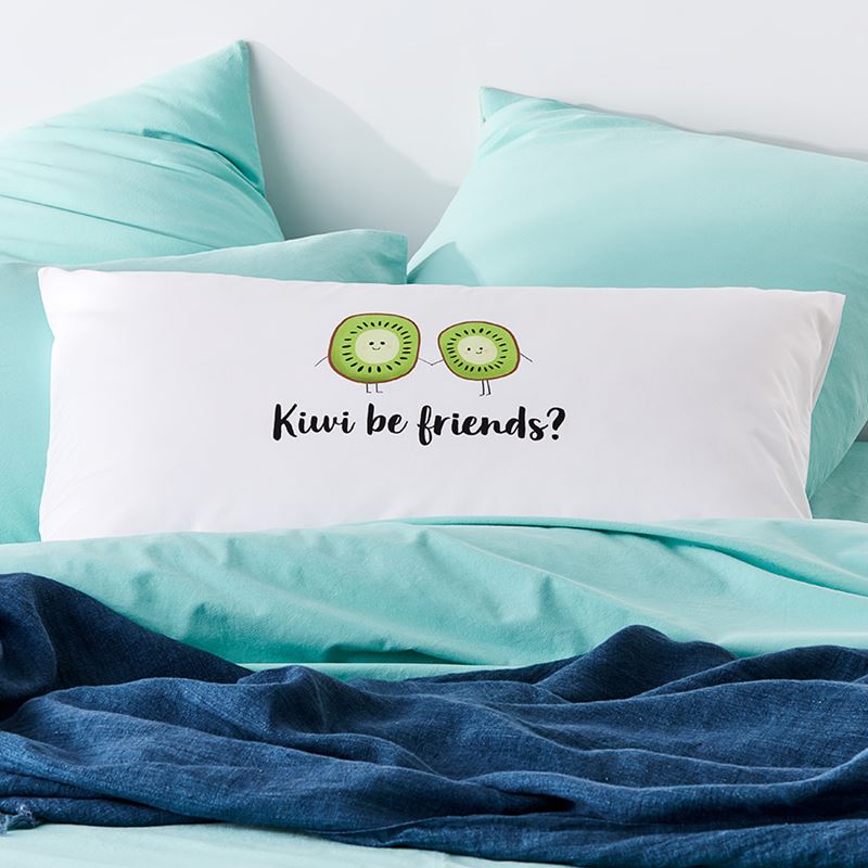 Text Pillowcase Kiwi Be Friends