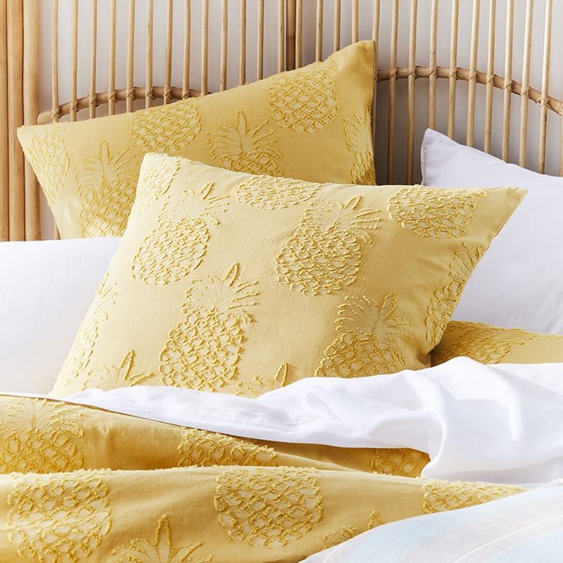 Parrita Pineapple Pillowcase