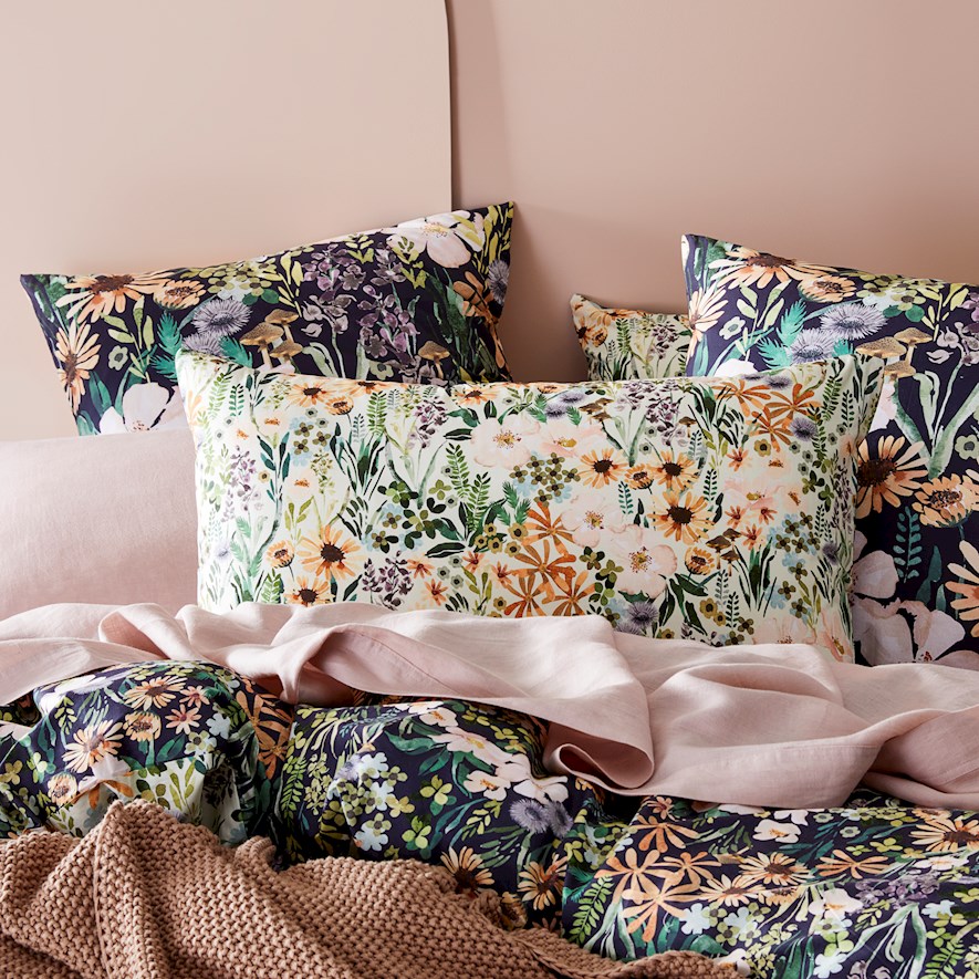 Wild Garden Pale Green Quilt Cover Set Adairs