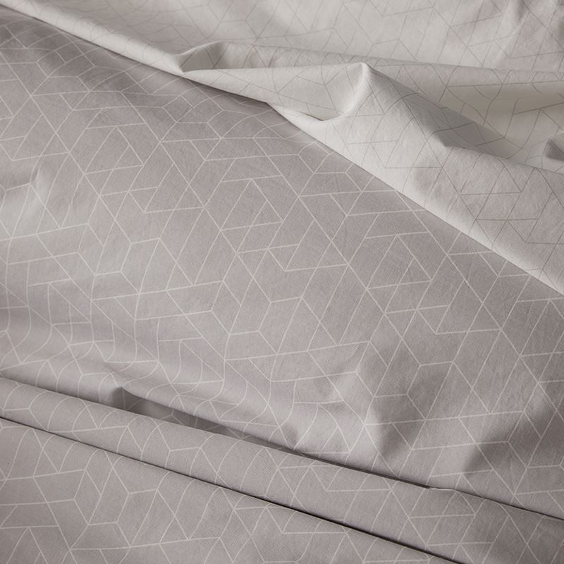 Stonewashed Printed Cotton Grey Hex Quilt Cover