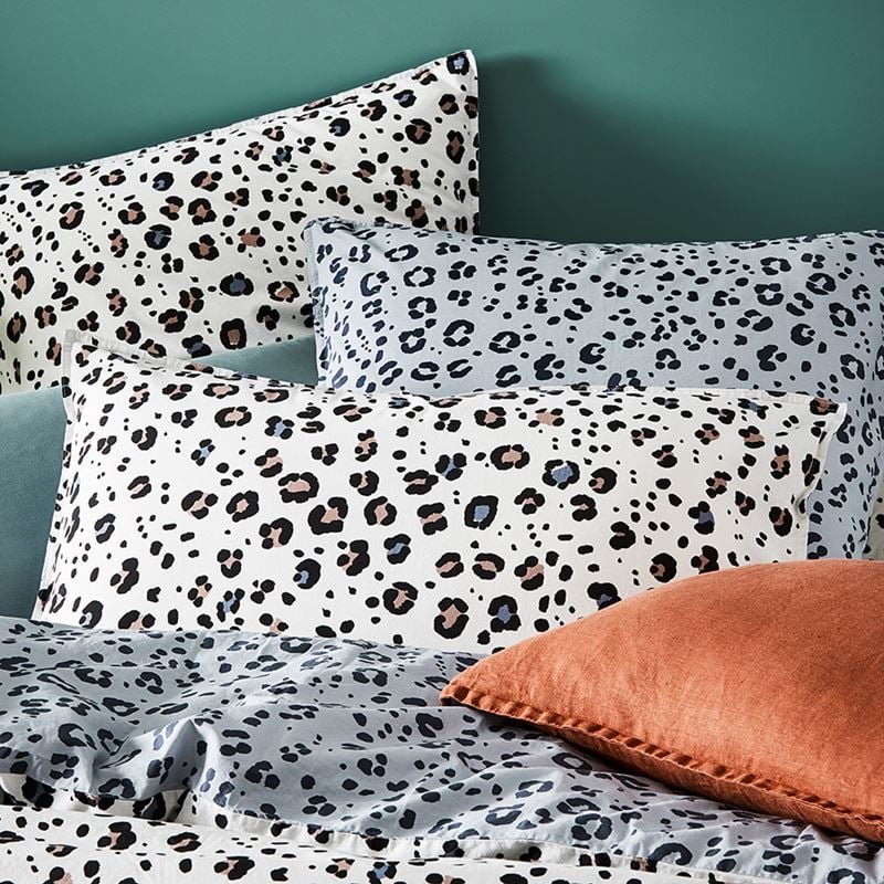 Stonewashed Printed Grey Leopard Quilt Cover