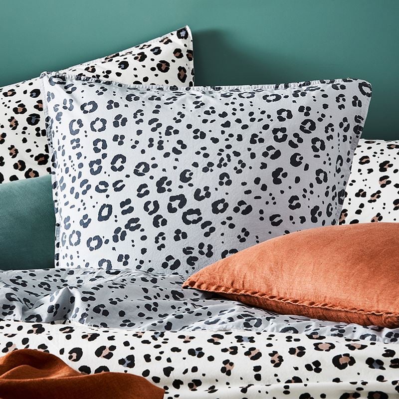 Stonewashed Printed Grey Leopard Quilt Cover