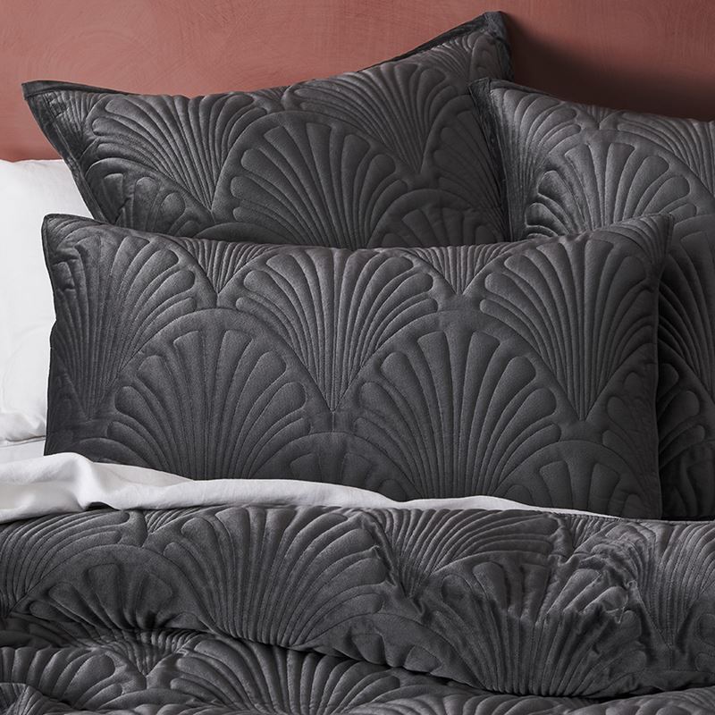 Lavaniya Quilted Velvet Quilt Cover in Shadow