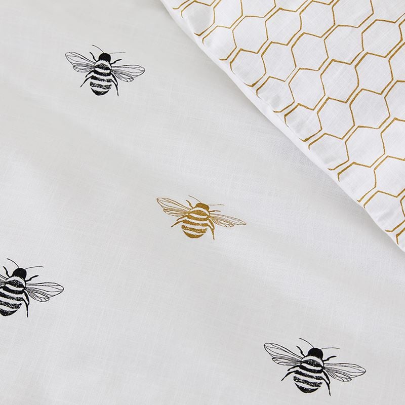 Queen Bee White Quilt Cover Set