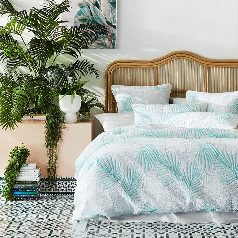 Coco Palm Leaf Quilted Quilt Cover