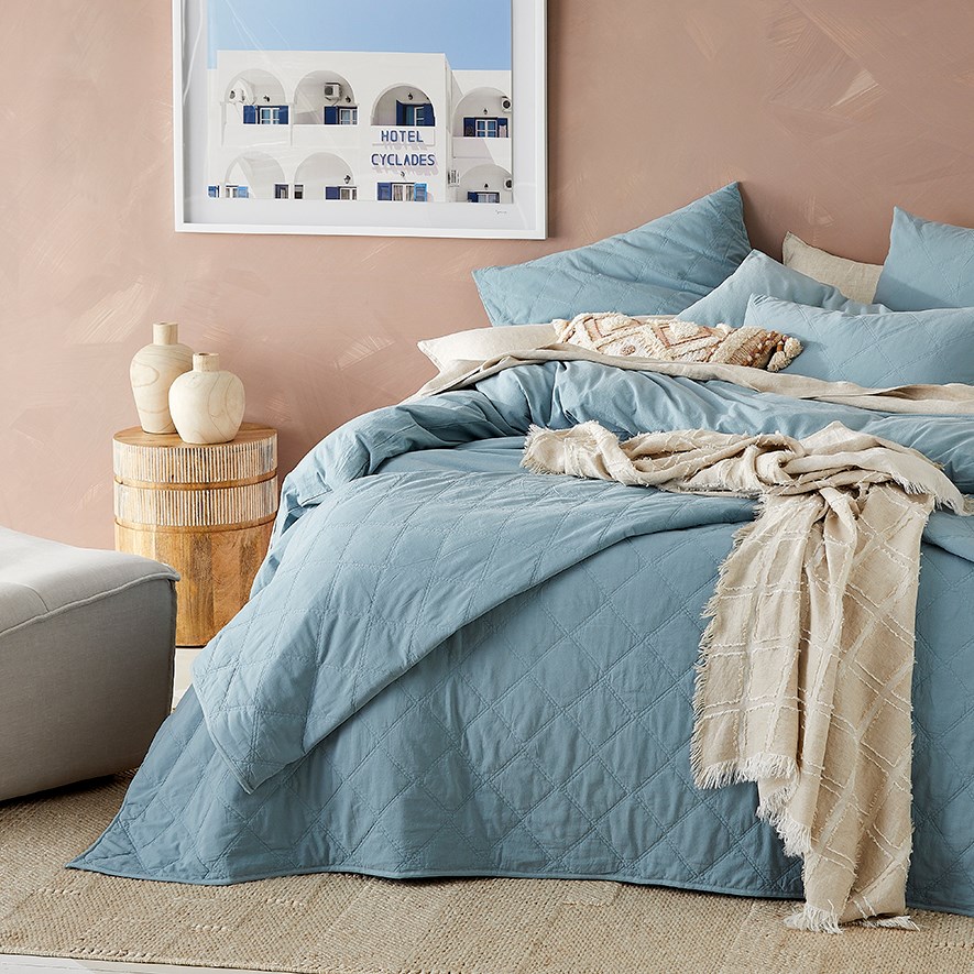 Cotton outlet quilted coverlet