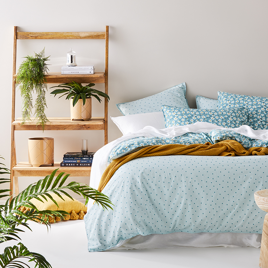 Stonewashed Printed Cotton Sage Daisy Quilt Cover Adairs