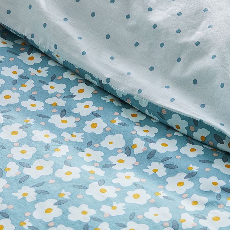 Stonewashed Printed Cotton Sage Daisy Quilt Cover
