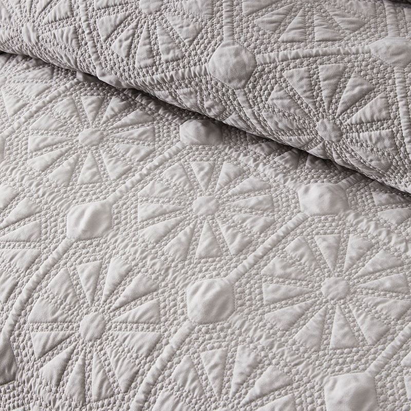 Meadow Quilted Silver Quilt Cover