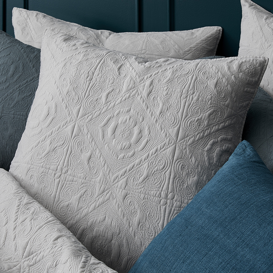 Malta Quilted Quilt Cover Silver Adairs