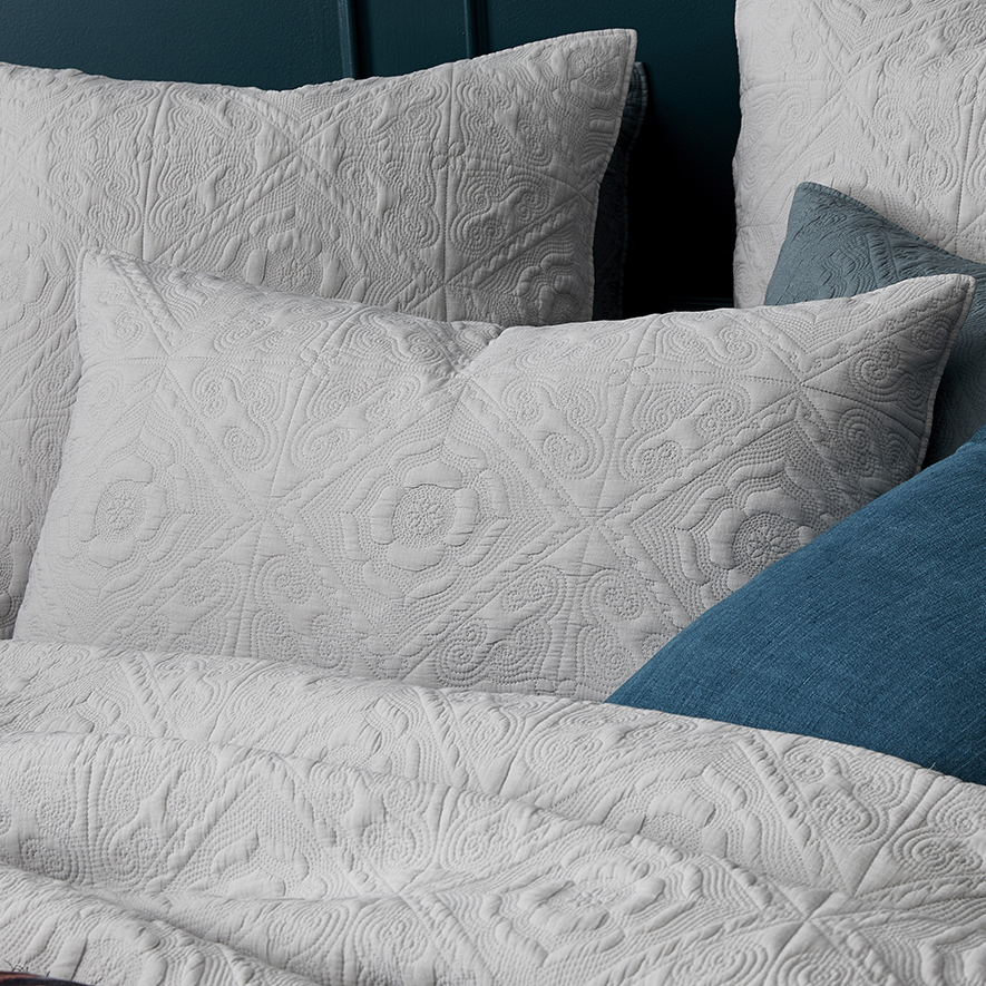 Malta Quilted Quilt Cover Silver Adairs