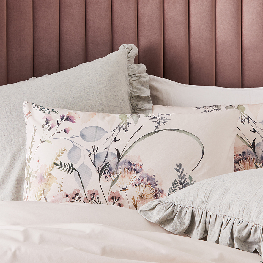 Bouquet Quilt Cover Set Blush Adairs