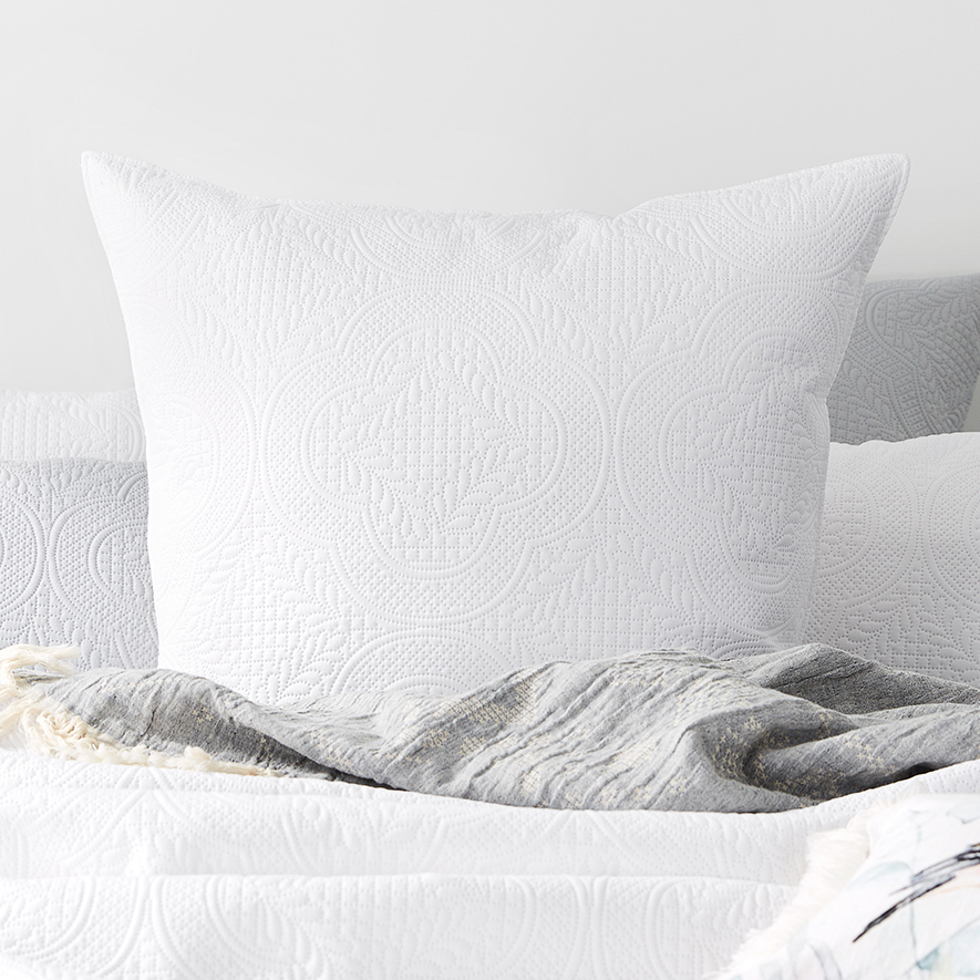 Quinn Quilted Quilt Cover Snow Adairs