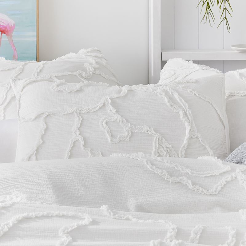 Darling Quilt Cover White