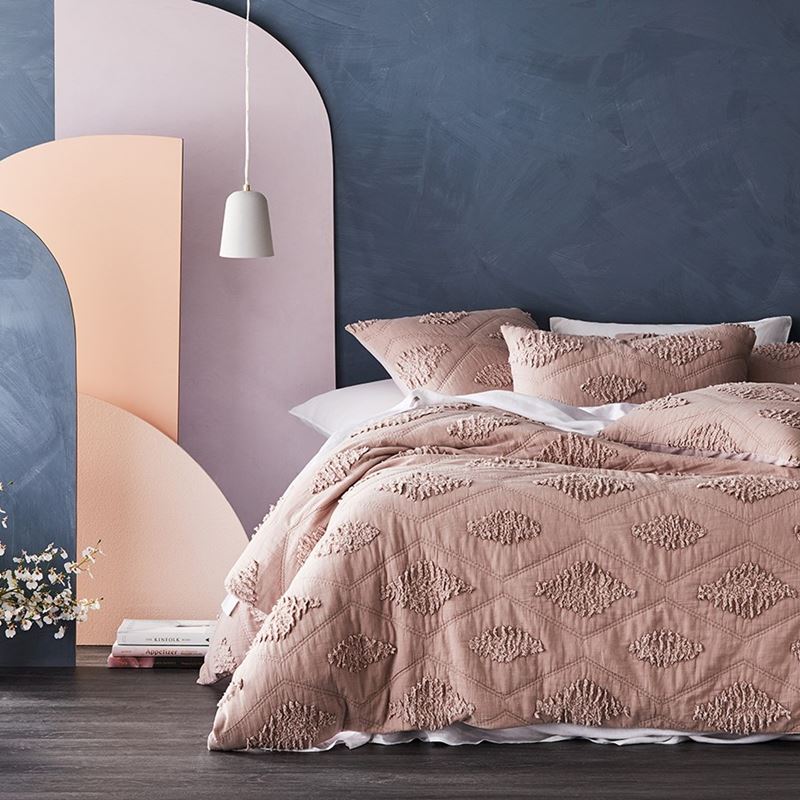 Rebecca Judd Loves Scarlett Nude Pink Quilt Cover
