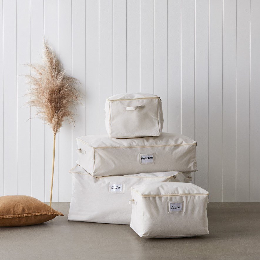 Storage bags for doonas top