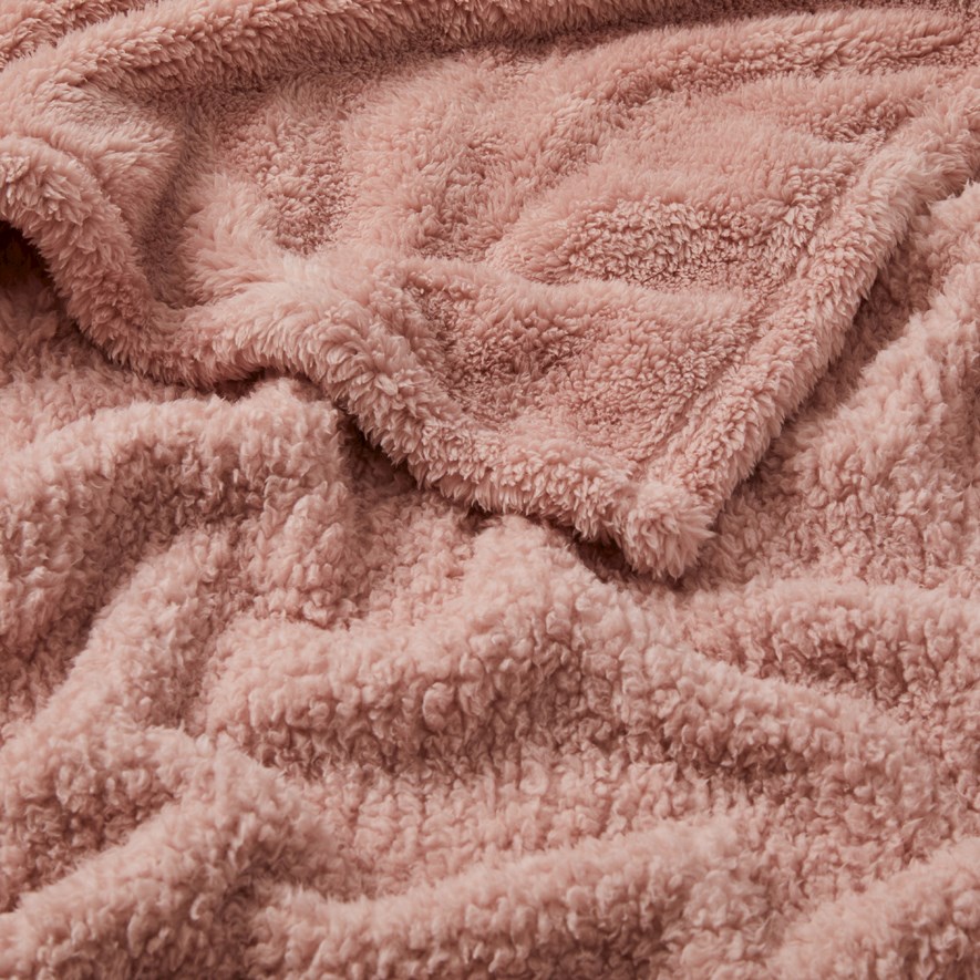 Dusty pink blanket 2025