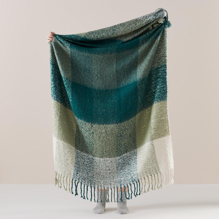 Cambridge Green Throw Adairs