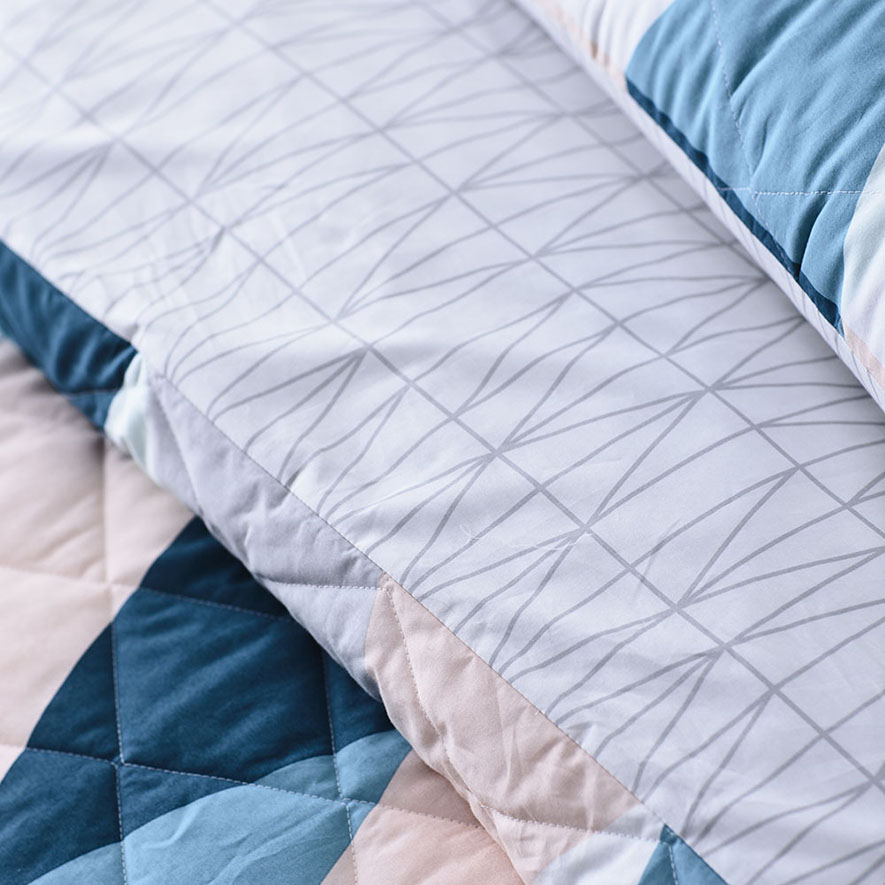 Clea Bedlinen Queen Teal Quilt Cover Adairs